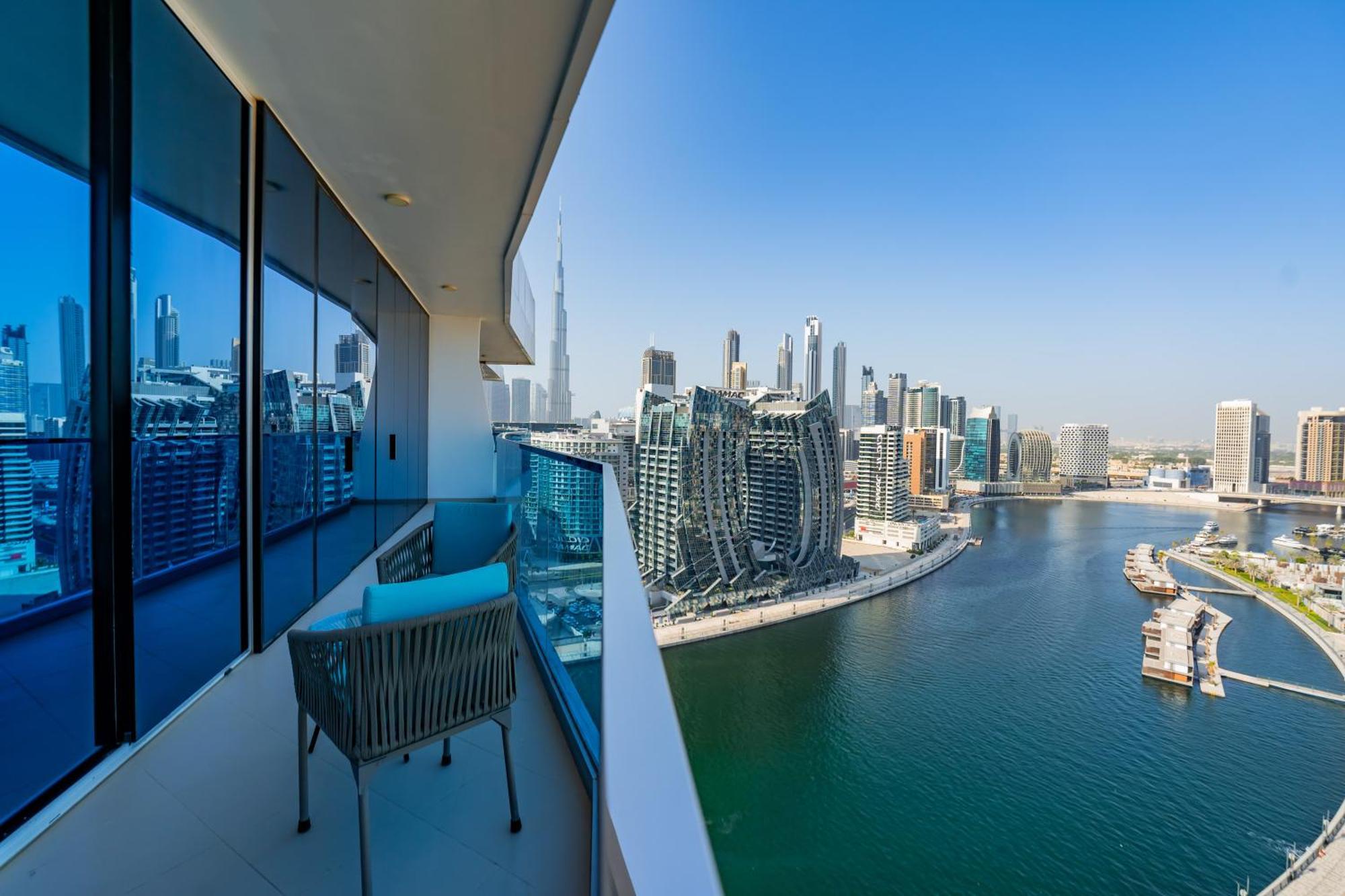 Kasco Homes Waves Tower Business Bay Дубай Екстер'єр фото